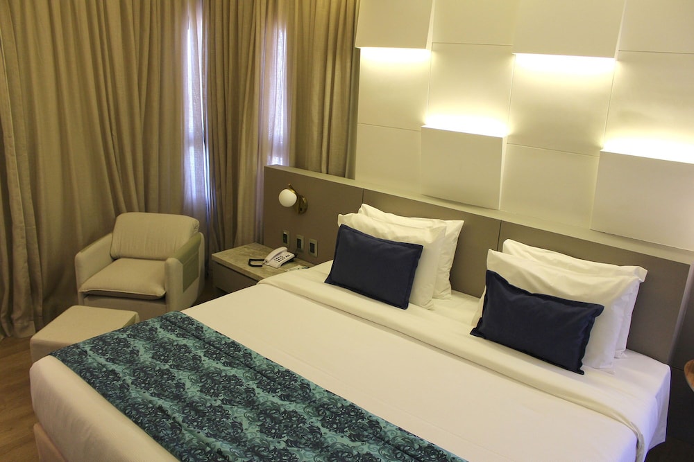 Available room
