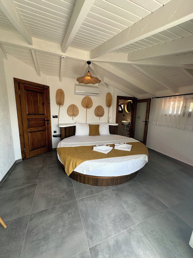 Junior Studio Suite, Sea Facing, Penthouse
