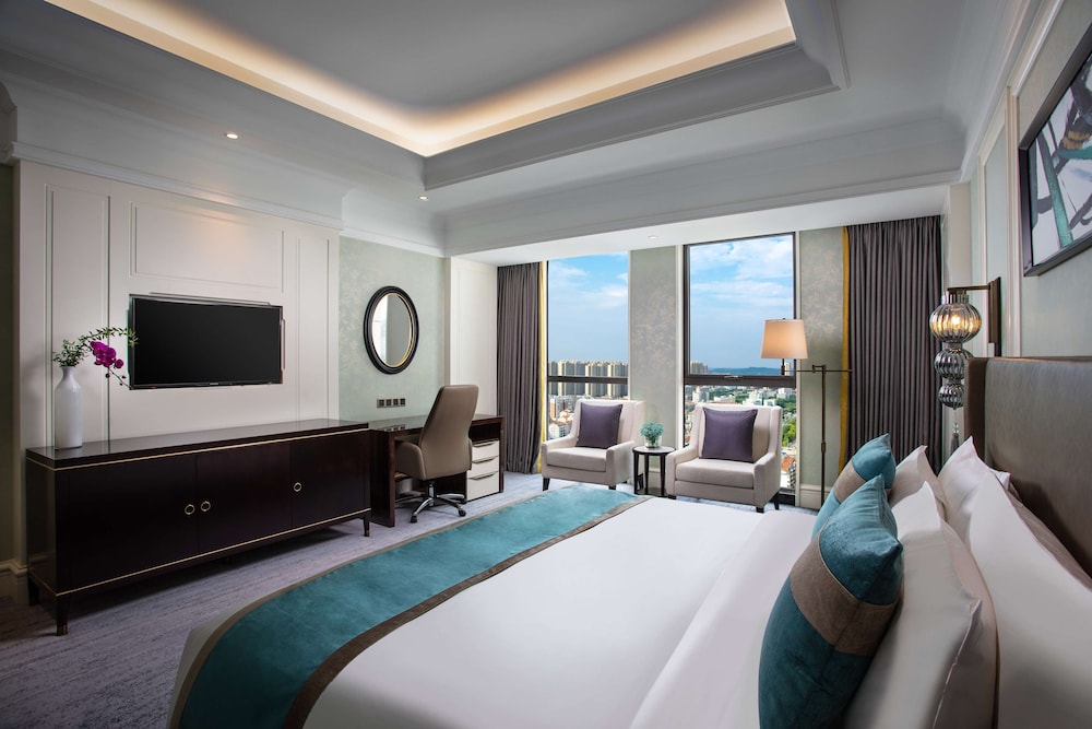 Superior Room, 1 King Bed, Non Smoking - Photo 1