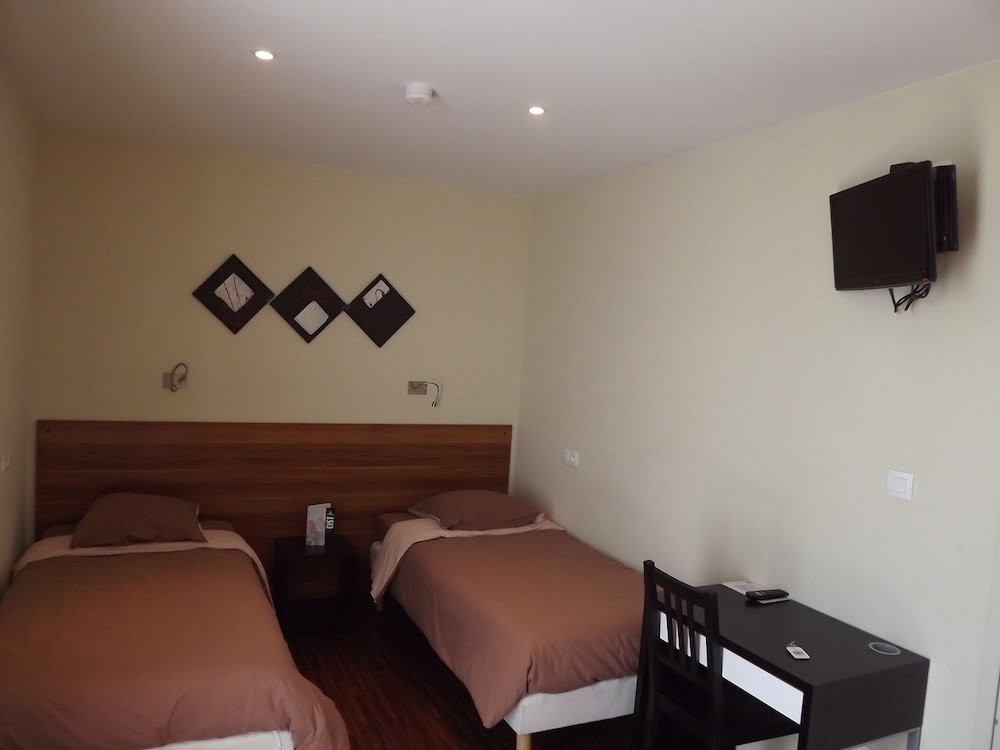House, 2 Bedrooms photo 1