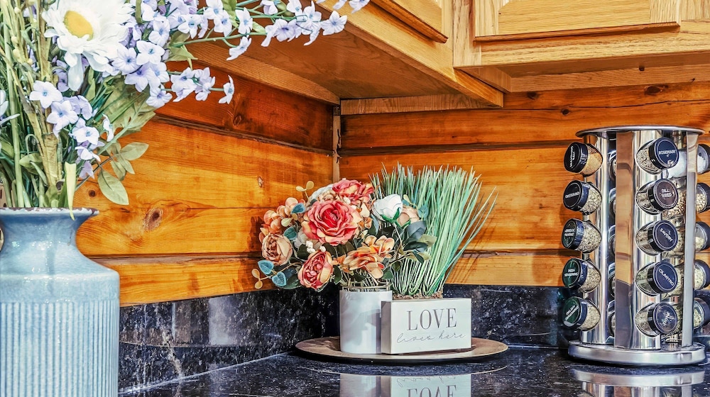 Enchanted Romance Mountain Views Heart Shaped Tub Hot Tub Private, Zdjęcie 3
