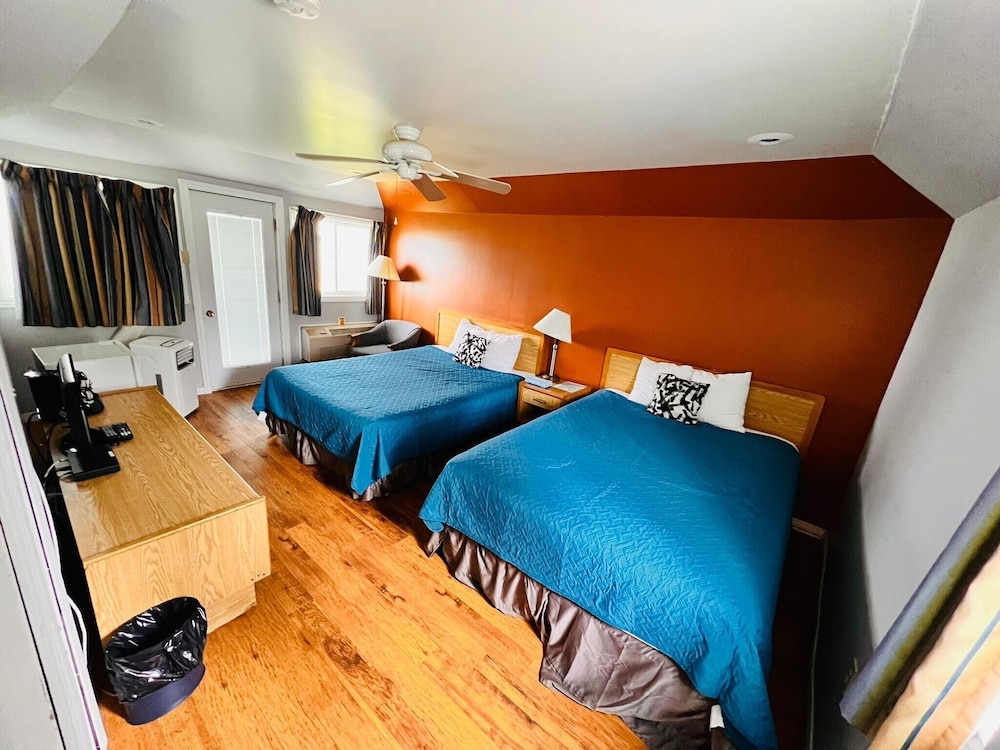 Comfort Cabin, 2 Double Beds, Garden View, Garden Area photo 2