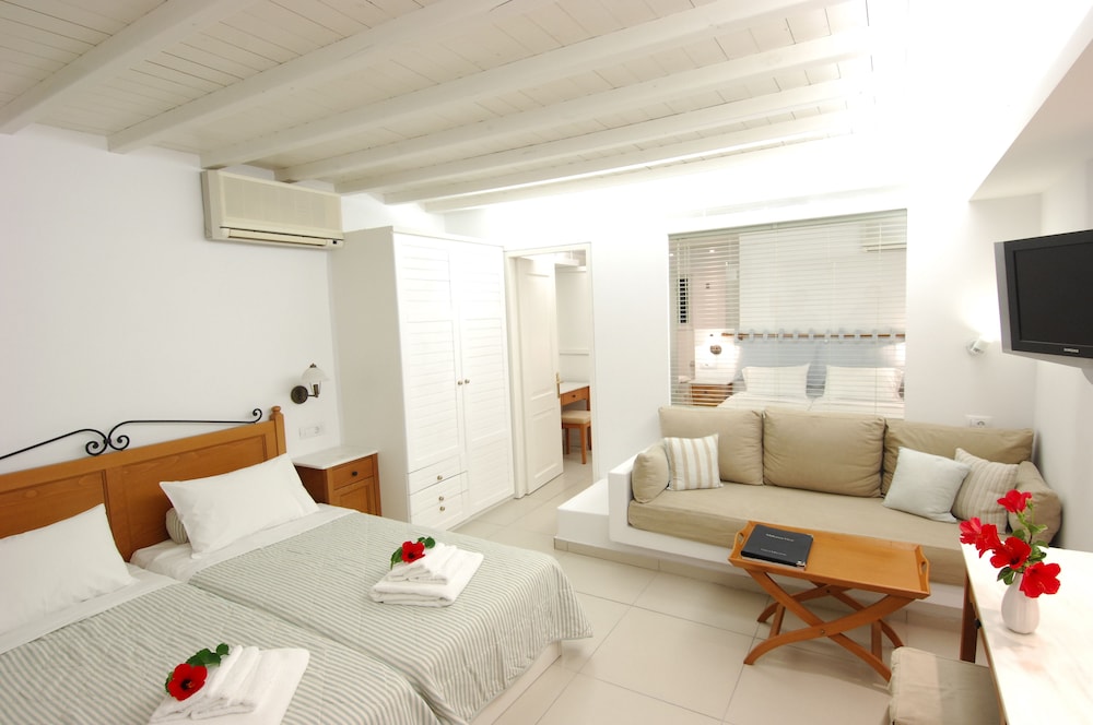 Family Room, Sea View (Superior) - Photo 4