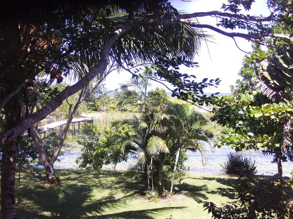 Comfort Bungalow, Non Smoking, Garden View photo 3