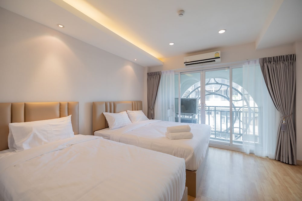 Triple Room with View