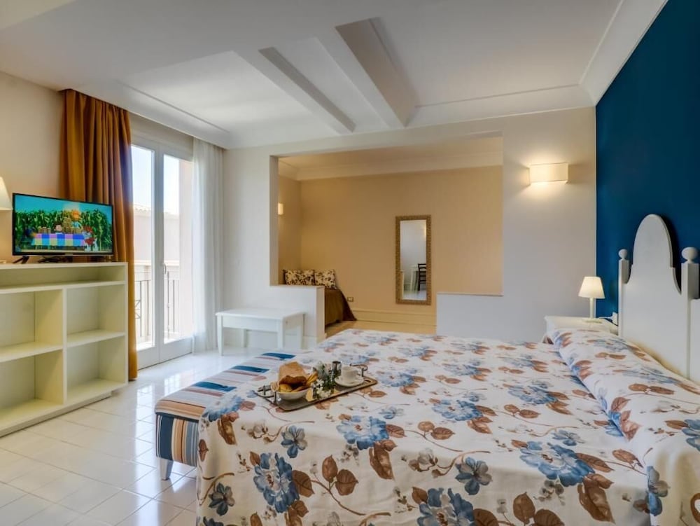 Junior Studio Suite