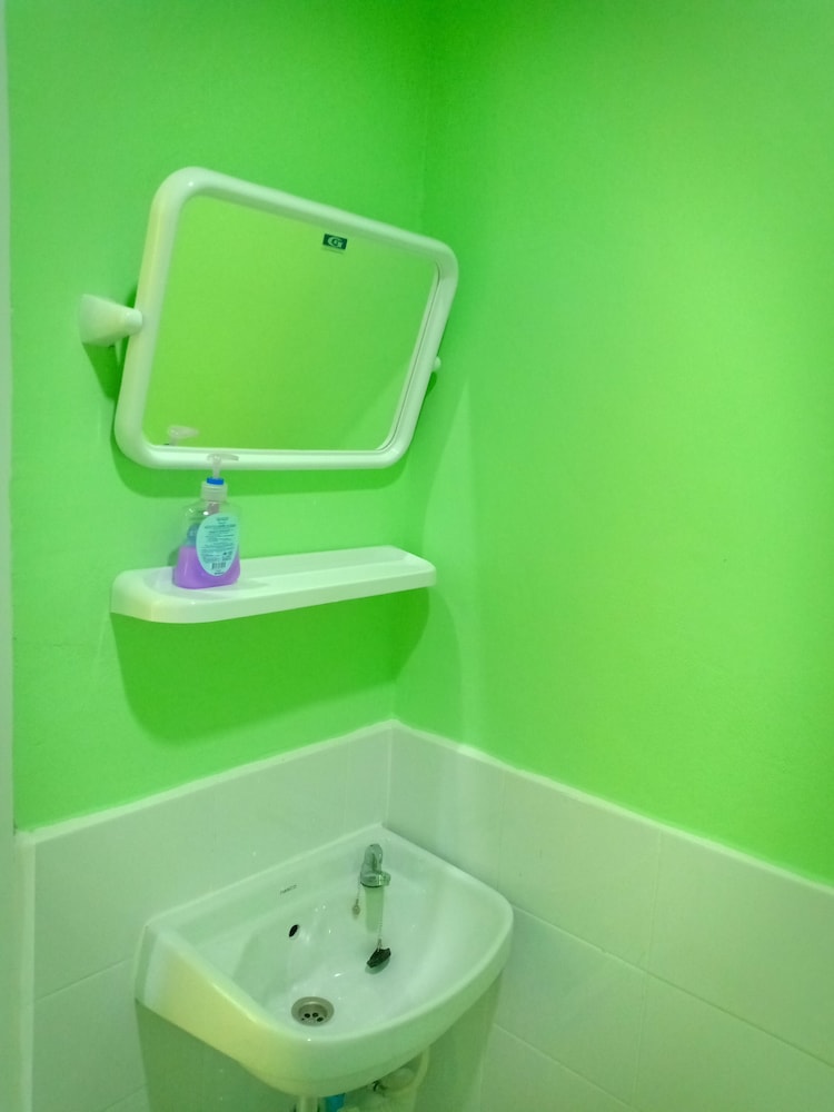 Standard Room (Green) photo 3