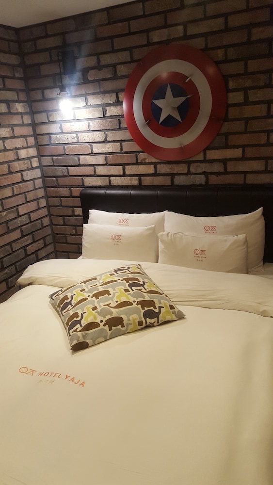 Premium Room - Photo 8