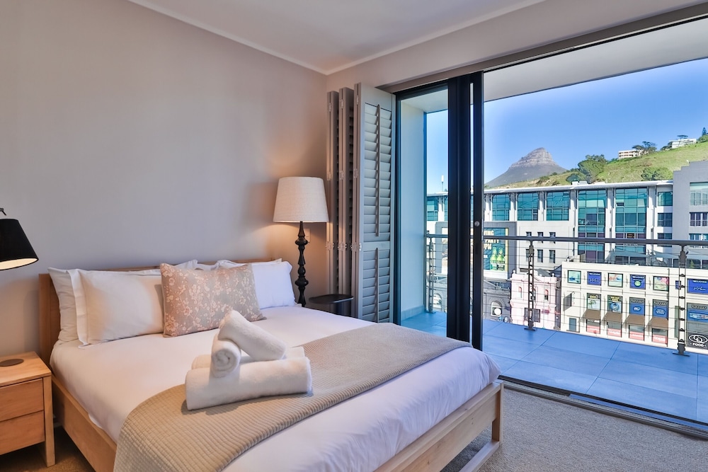 Deluxe Apartment, 2 Bedrooms (Rockwell 613)