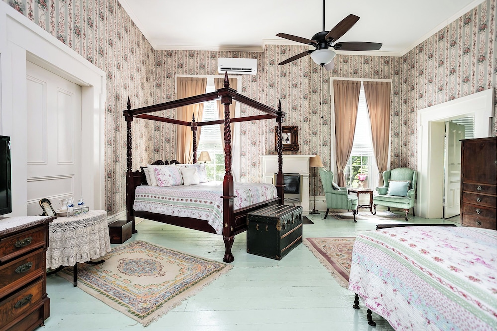 Room, Harriet Beacher Stowe photo 2