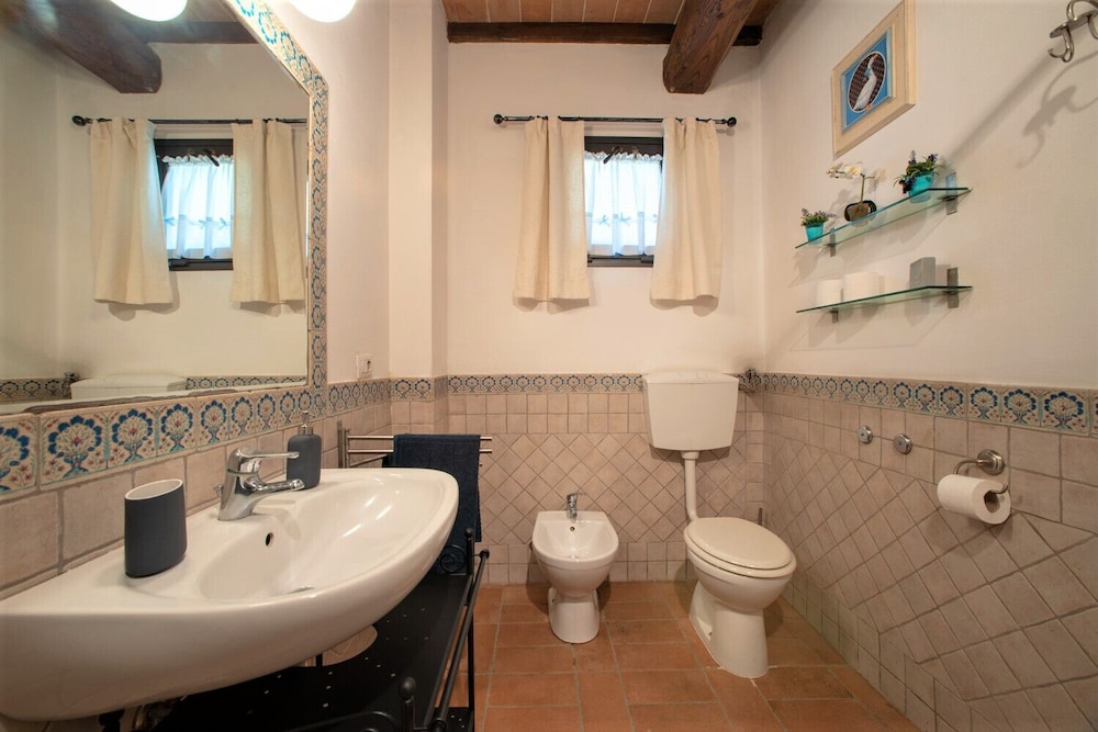 Apartment, 1 Bedroom, Smoking, Pool Access photo 1