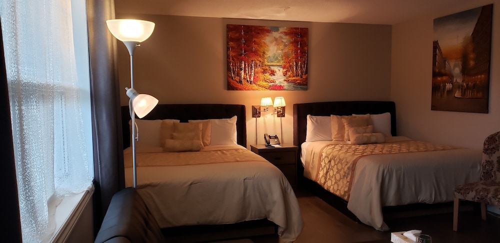 Standard Room, 2 Double Beds photo 2
