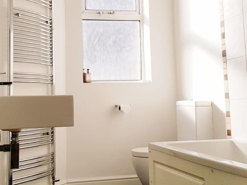 Deluxe Triple Room, Shared Bathroom (DELUXE TRIPLE) photo 3