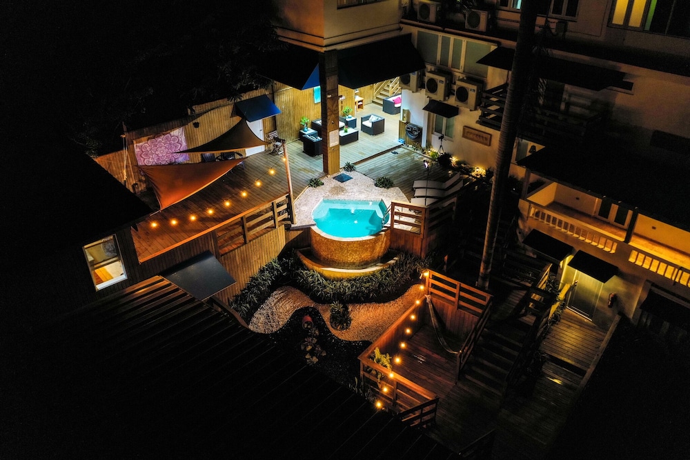 Grand Double Room, 1 Bedroom, Partial Ocean View