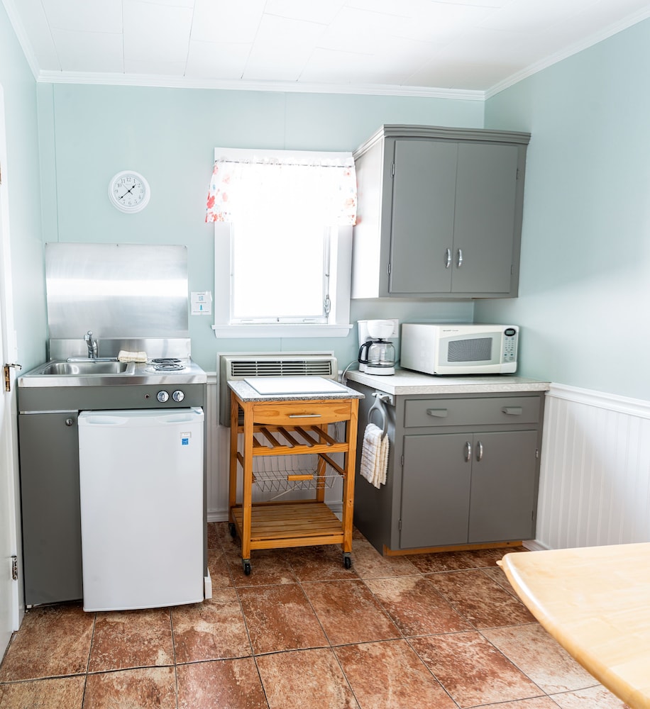 Room, 2 Queen Beds, Kitchenette photo 2