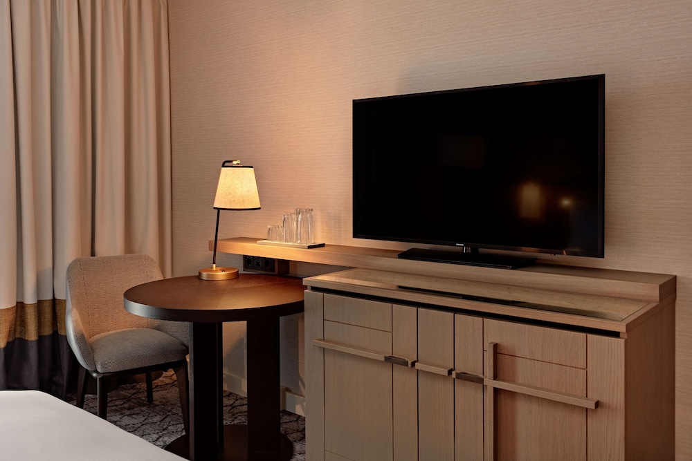 Executive Room, 2 Twin Beds - Photo 2