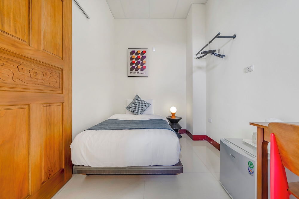 Standard Single Room photo 2