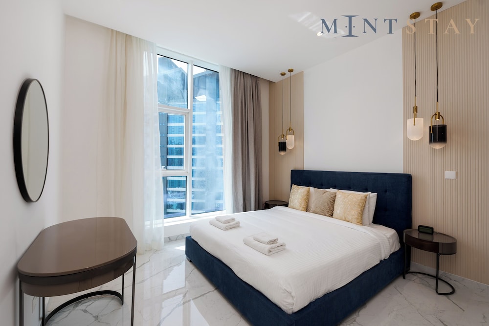 Presidential Apartment, 3 Bedrooms, Partial Sea View photo 3