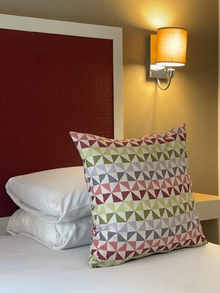 Standard Room, 2 Twin Beds photo 2