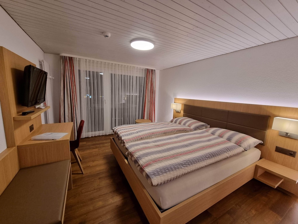 Comfort Double Room, Balcony, Mountain View