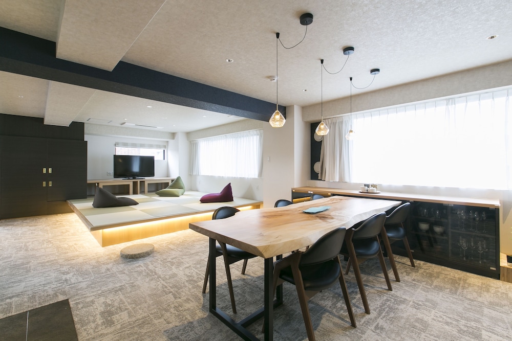 Premium Suite, Up to 5 Adults, Non Smoking - Photo 3