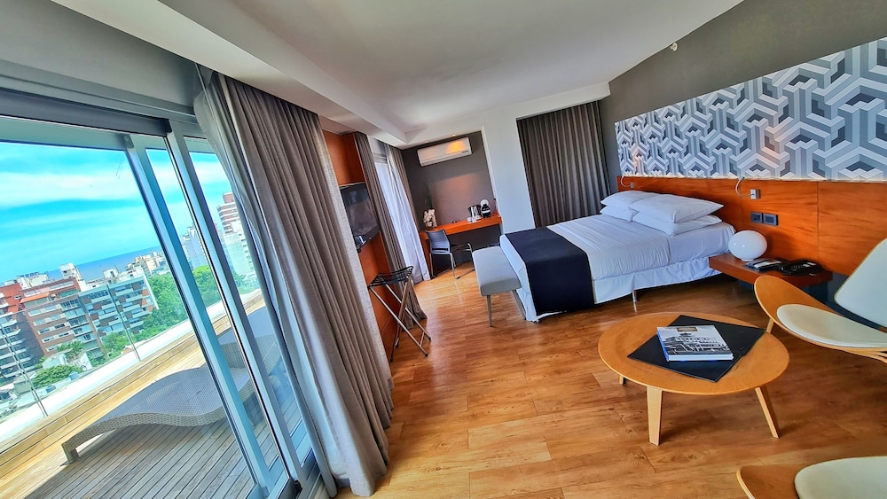Premium Suite