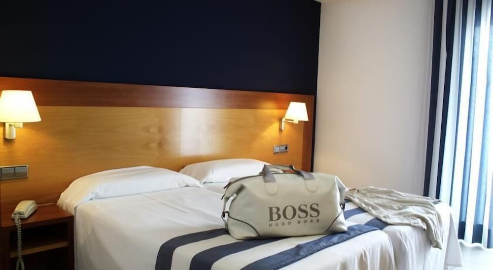Habitación Doble o Twin Básica (Sin Balcón, 2 personas)