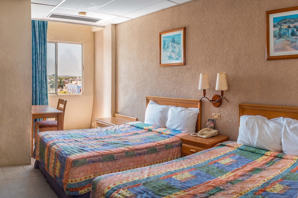 Standard Double Room (Super Saver) photo 1