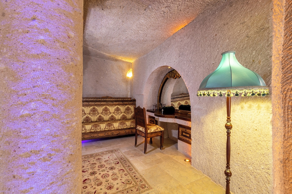 Superior Family Cave Room photo 2