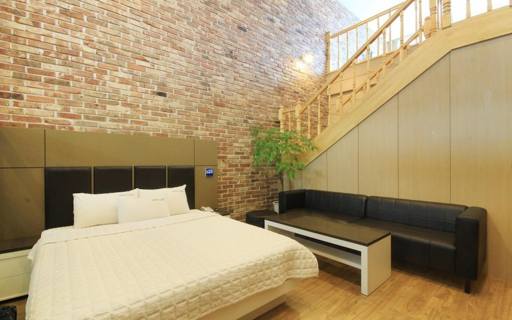 Room (Duplex Twin) - Photo 9
