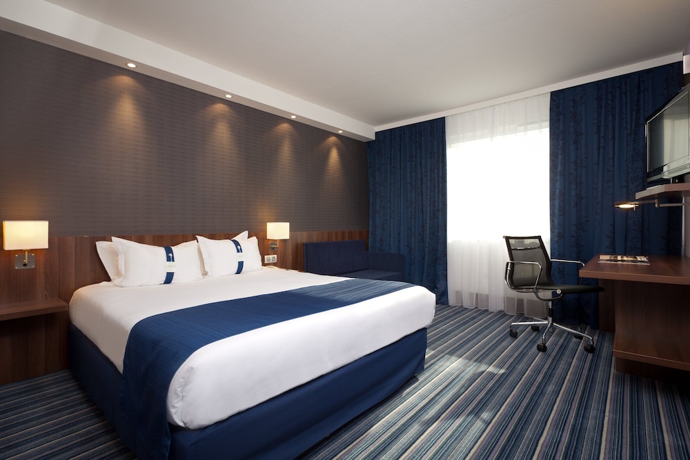 Standard Room, 2 Twin Beds (Parking View) - Photo 5