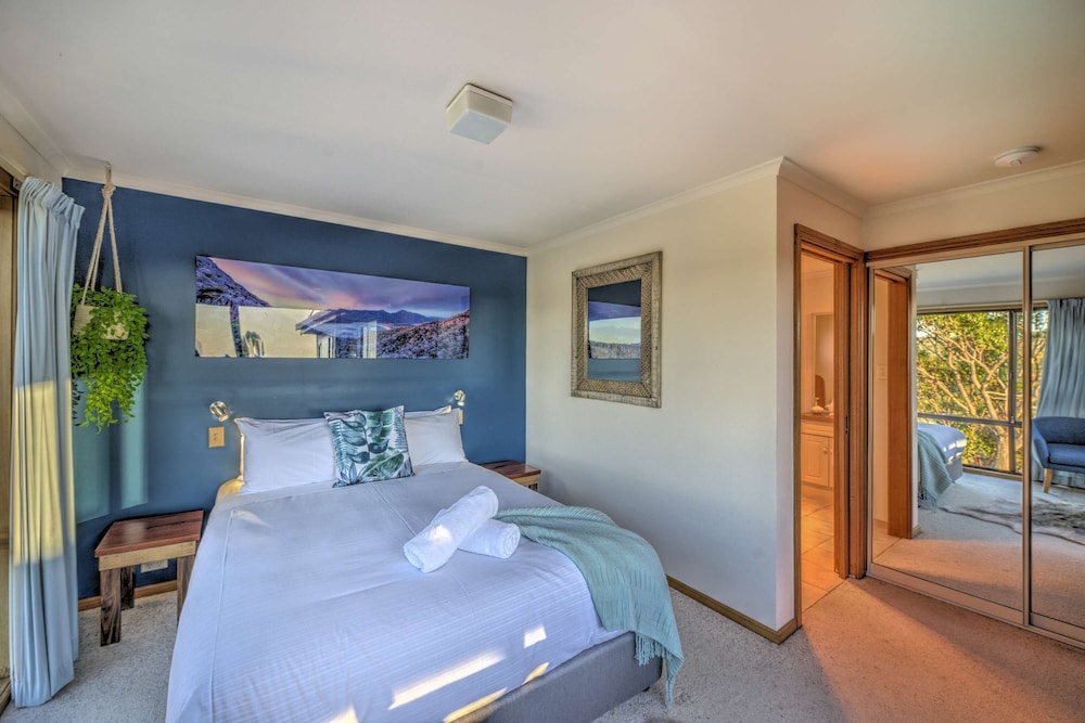 Panoramic House, 4 Bedrooms, 2 Bathrooms, Ocean View photo 3
