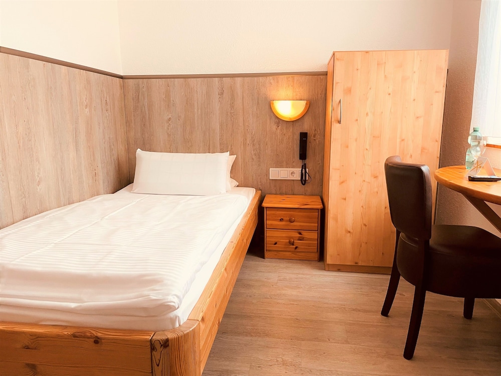 Single Room photo 1