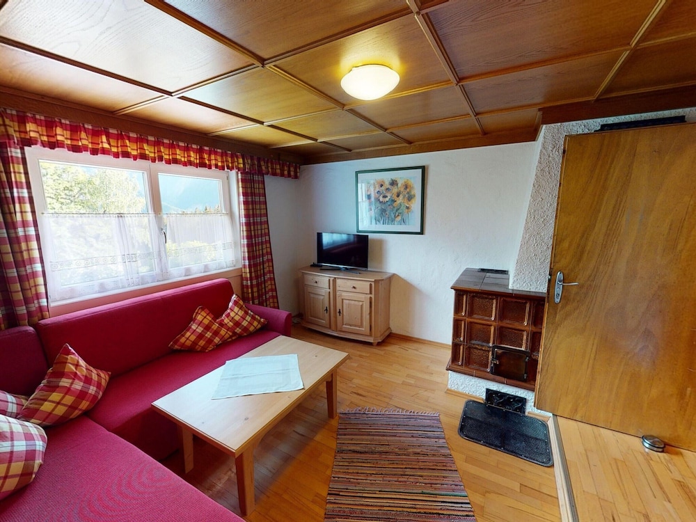 Classic Apartment, 3 Bedrooms photo 3