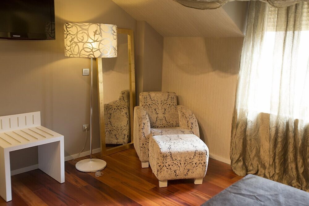 Standard Double Room, 2 Twin Beds photo 3