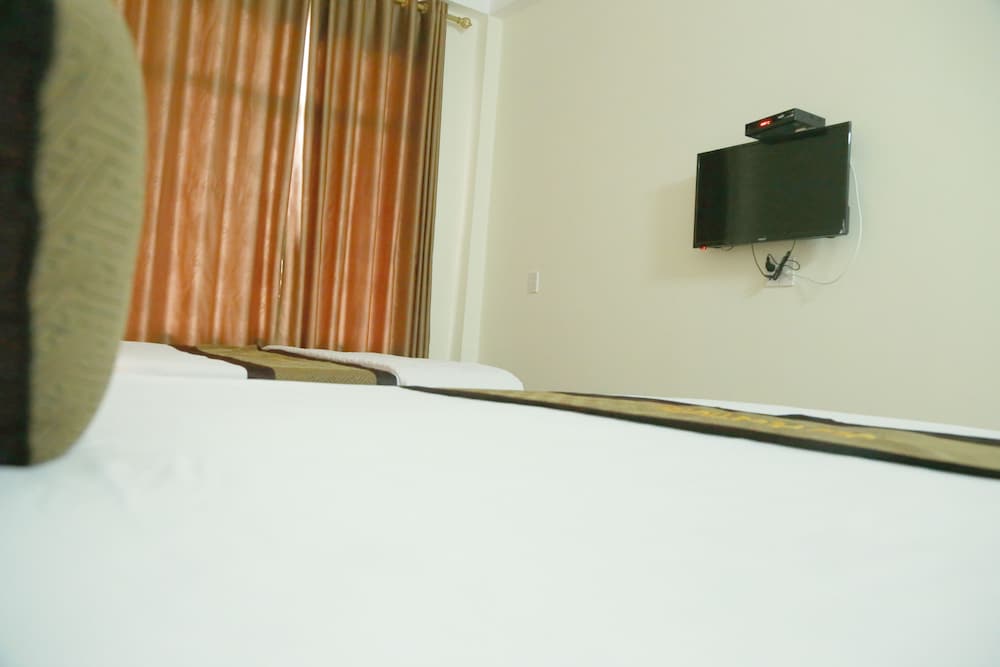 Basic Twin Room, 2 Queen Beds photo 3