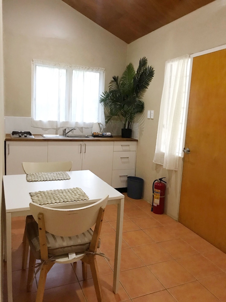 Apartment, 1 Bedroom, Ensuite, Poolside photo 3