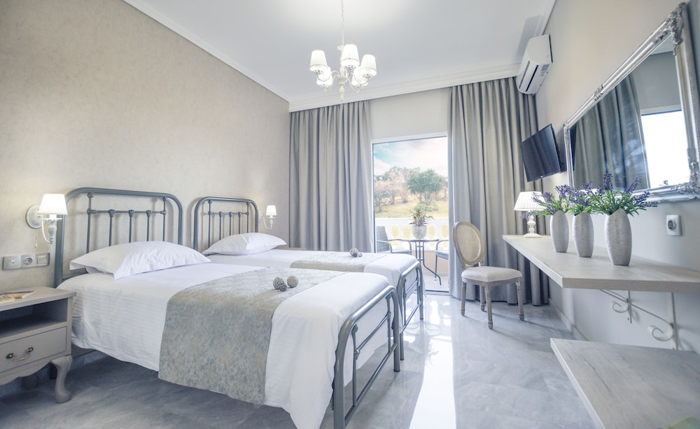 Deluxe Twin Room, Garden View