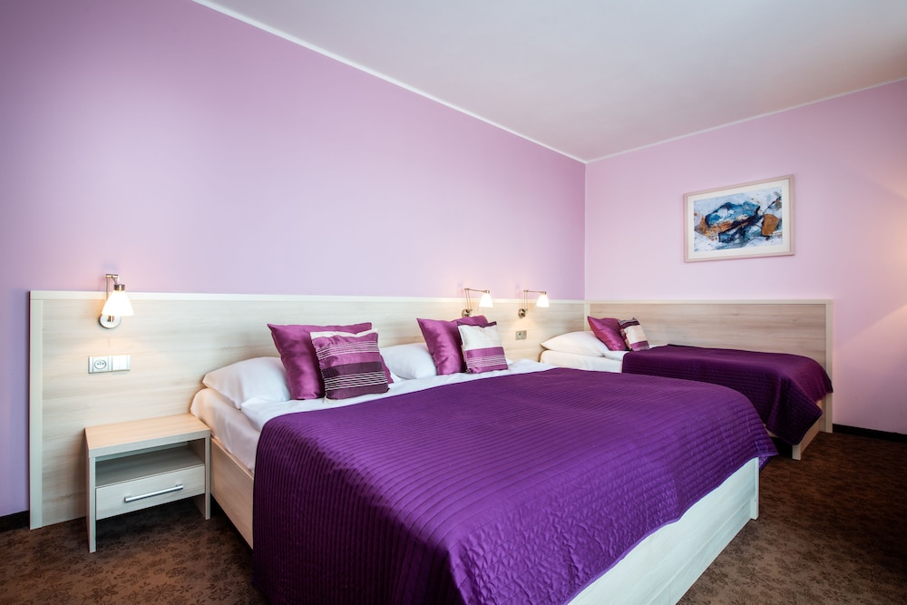 Comfort Triple Room