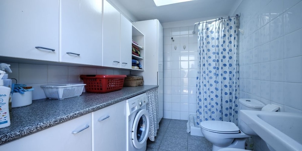 House, 3 Bedrooms, Terrace photo 2