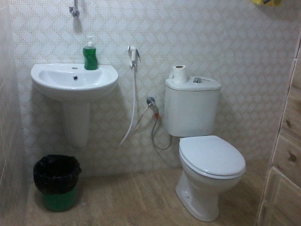 Room (Twin (no PC support)) - Photo 17