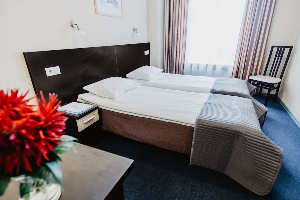 Standard Double or Twin Room photo 2
