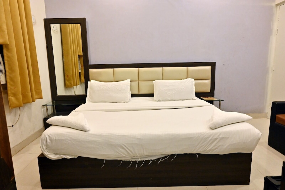 Deluxe Room - Photo 2