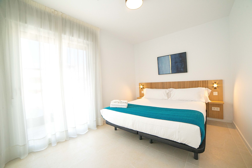 Premium Apartment, 3 Bedrooms, Sea View (Penthouse) photo 2