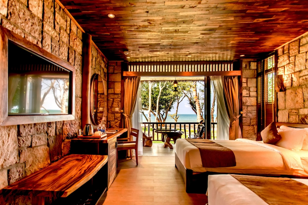 Ocean Bay Beach Room Twin - Photo 1