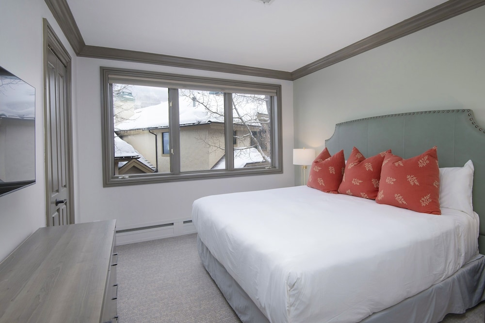 Townhome, 5 Bedrooms photo 1