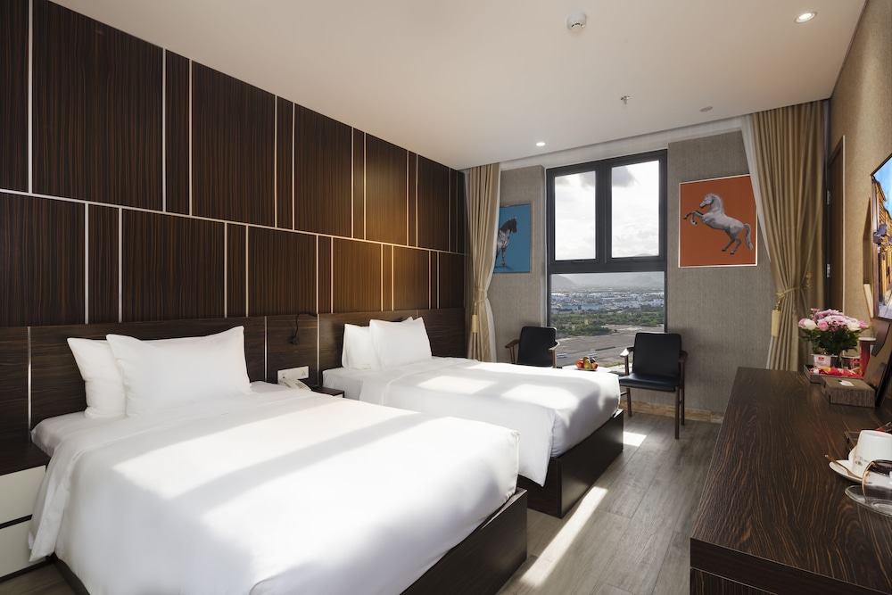 Deluxe Double Room, City View - Photo 15