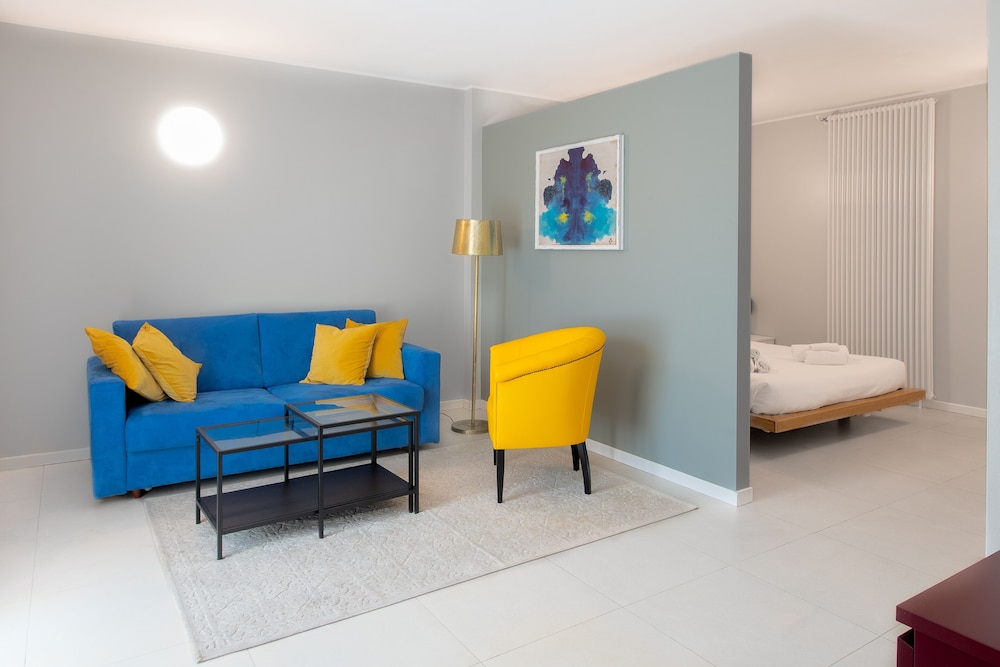 Deluxe Condo