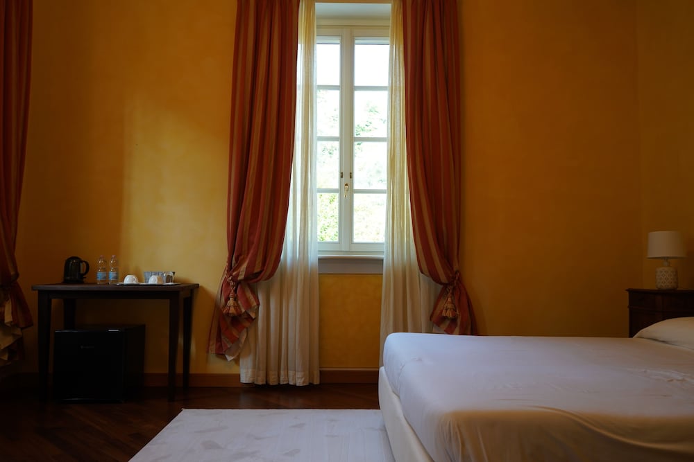Deluxe Room - Photo 2