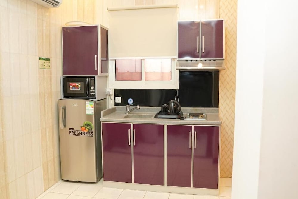 One Bedroom Apartment - Photo 4